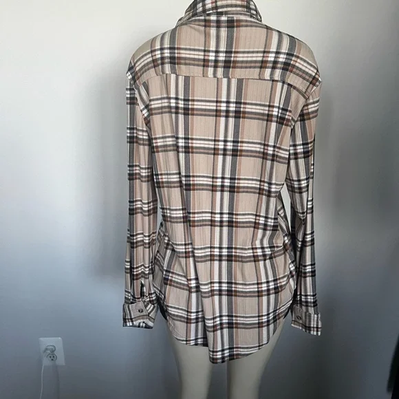 Plaid Button-Up Shirt - Picture 3 of 4